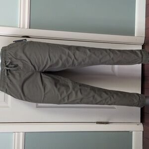 Gap cargo pants for men.Size S Brand New.